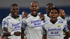 Persib Jaga Asa Juara Usai Kalahkan Persija
