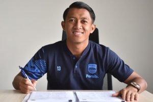 Persib Perpanjang Kontrak Febri Hariyadi dan Beckham Putra