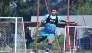 Pelatih Persib Nilai Ciro dan David Tampil Baik saat Latihan Meski Jetlag￼