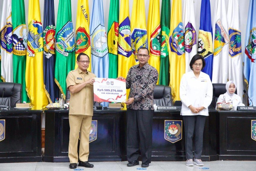 Kemendagri Dan Kemenkeu Beri Penghargaan Insentif Fiskal Kepada 33 ...