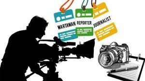 Jurnalis, Pilar Penting dalam Informasi dan Demokrasi