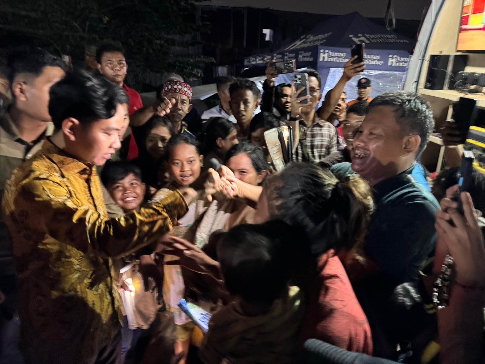 Kunjungi Pengungsi Korban Kebakaran Kapuk Muara, Wapres Pastikan Penanganan Cepat dan Menyeluruh