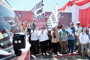 ‎Lepas Distribusi Logistik PSU, Wamendagri Ribka Haluk Minta Provinsi Papua Jadi Teladan Demokrasi