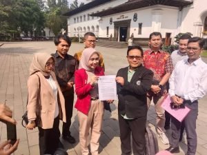 ‎Bukan Buzzer, Tapi Akun Resmi Pemprov : Aktivis Diteror Usai Kritik Gubernur