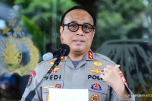 Polisi Rasa Profesor: Komjen Dedi Resmi Jadi Wakapolri!